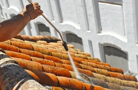 Nettoyage de toitures - Chéroy